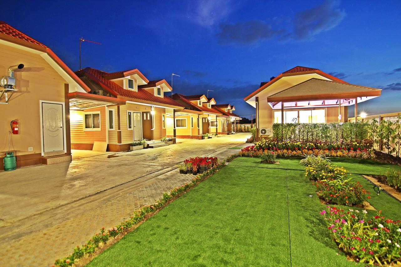 Rojanavee Resort Накхоннайок Экстерьер фото